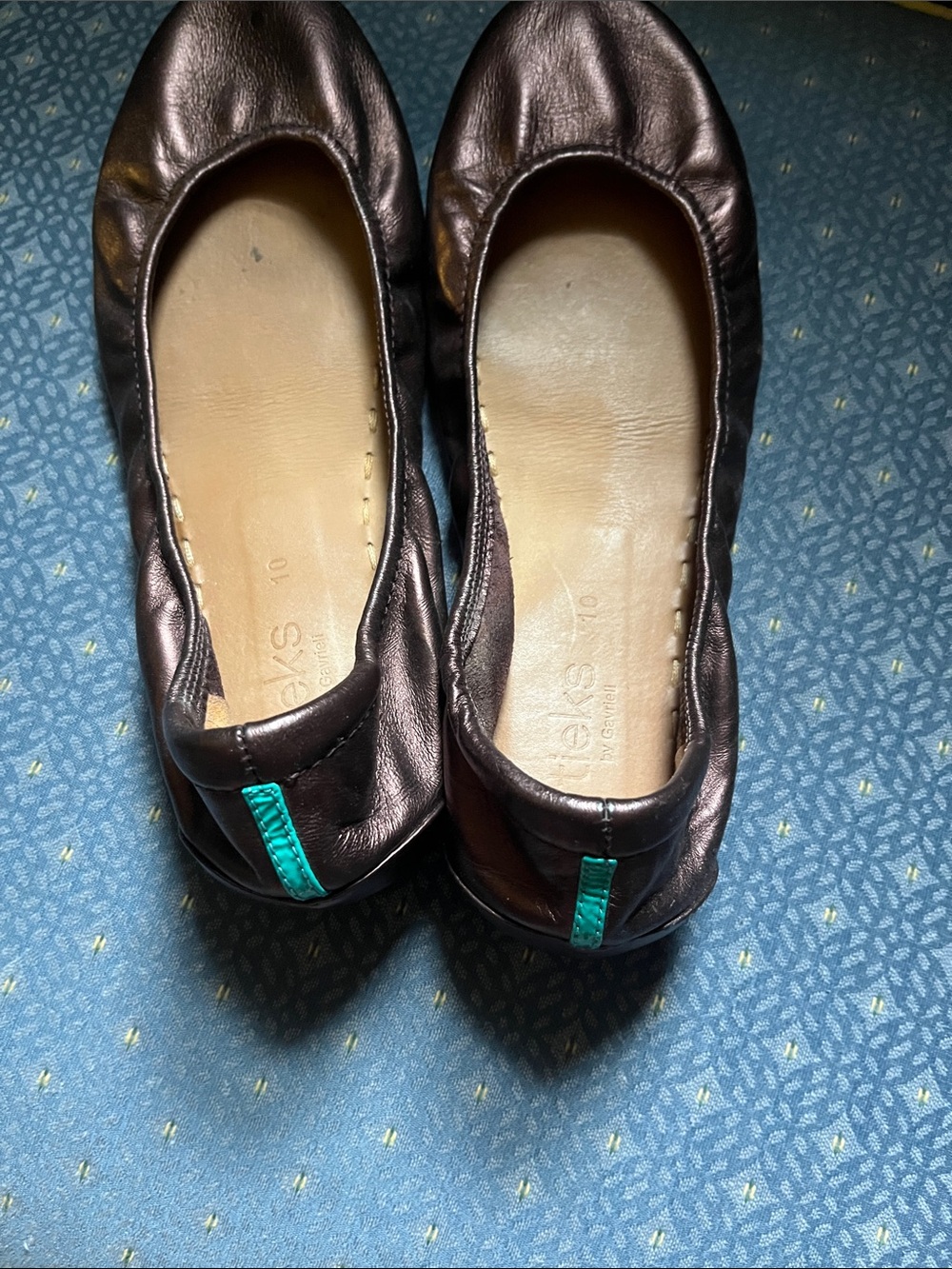 Raspberry truffle tieks - Picture 2 of 6